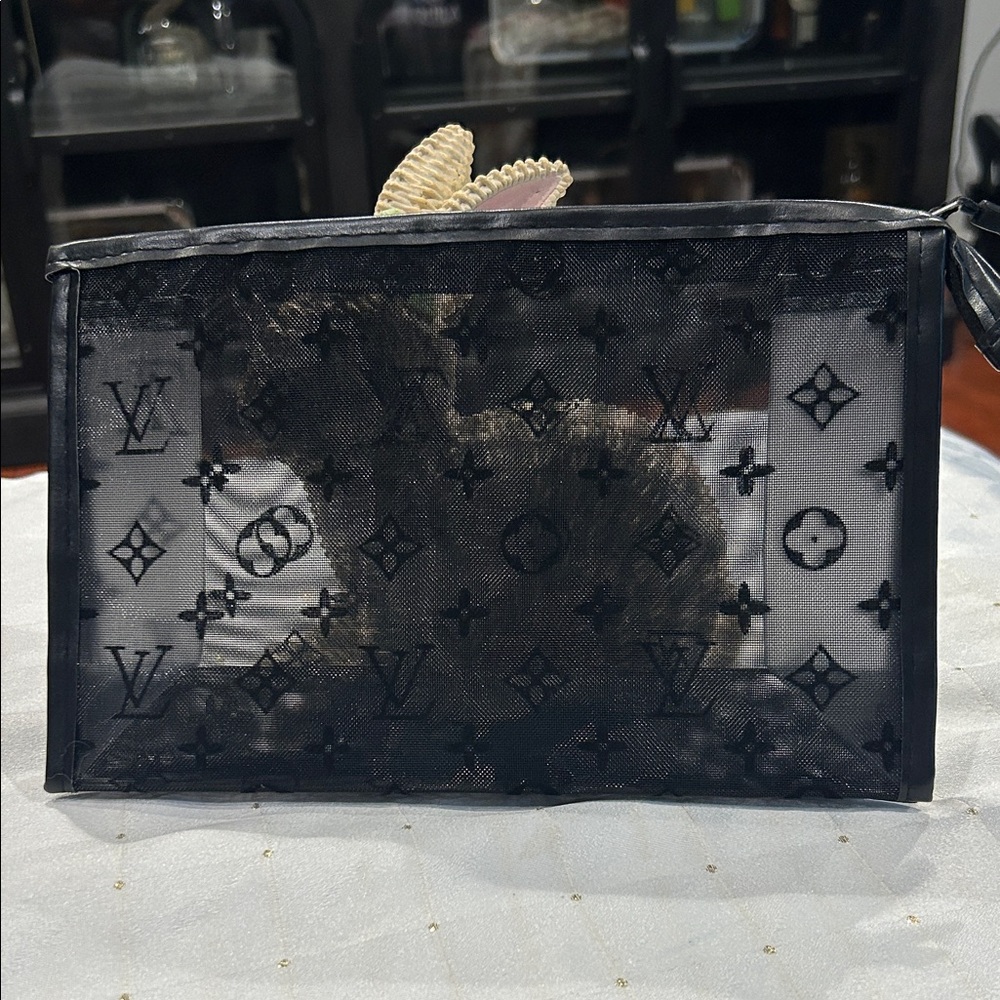 Mesh Case - Picture 3 of 5